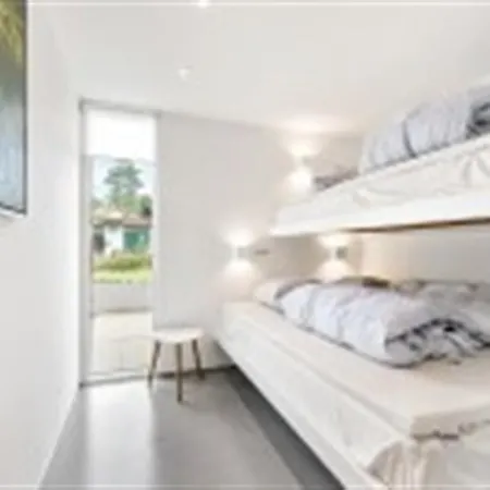 Three-bedroom Holiday In Hals