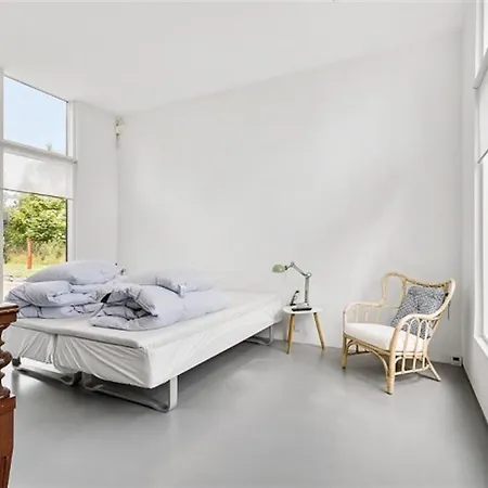Three-bedroom Holiday In Hals